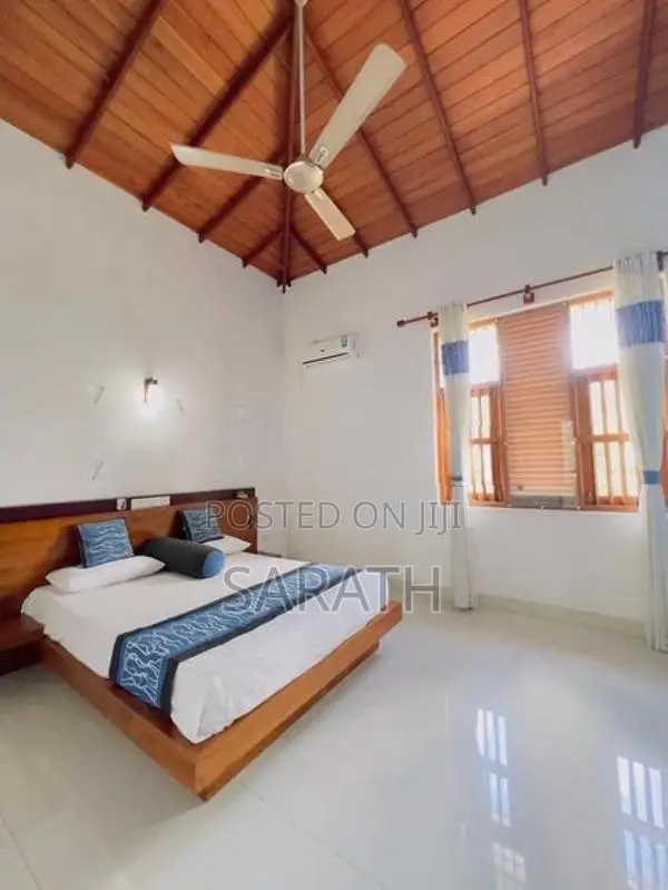 Super Luxury House For Sale Talawatugoda