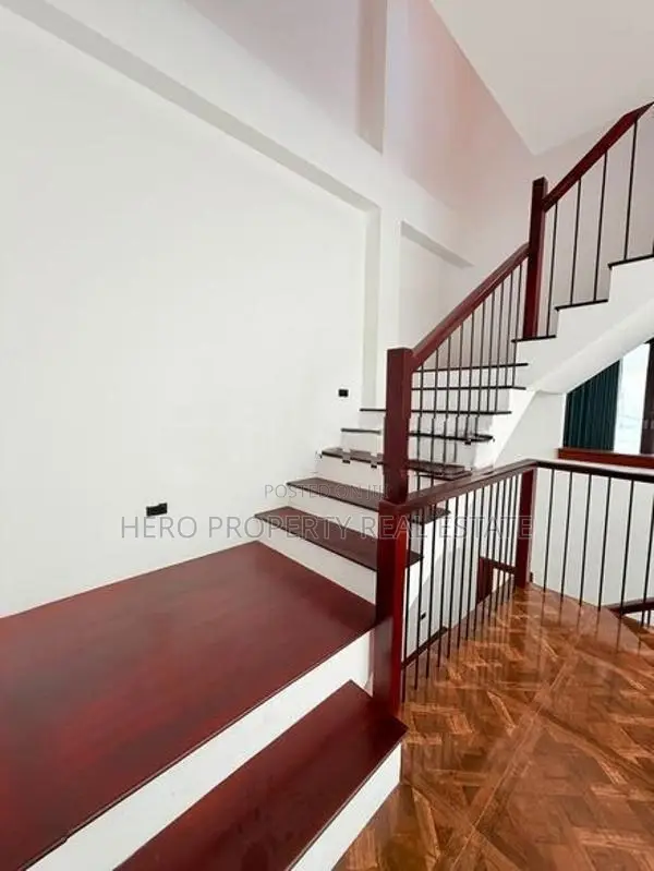 HCS072 - Luxury Quality Valuable House for Sale in Dehiwala