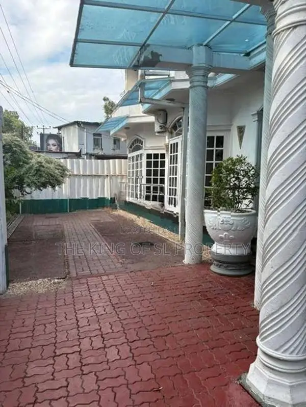 House for sale in Wattala
