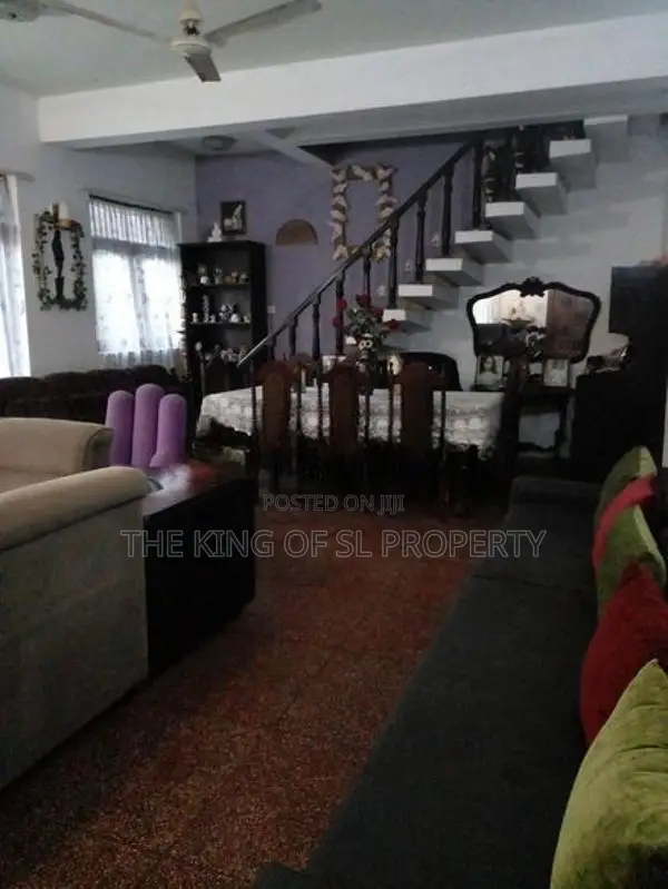House for sale in Boralesgamuva