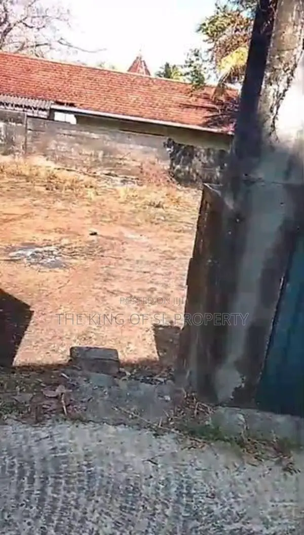 Land for sale in Pannipitiya