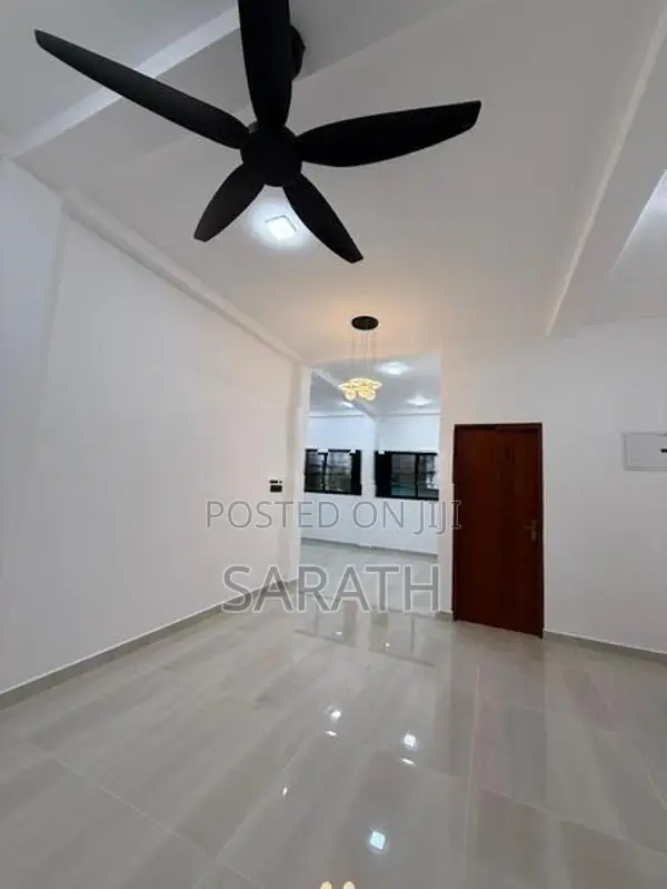 Beautiful Luxury House Sale Athurugiriya