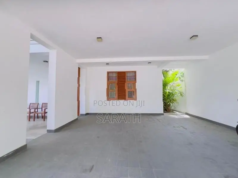 17.5 P With Super House Sale Talawatugoda