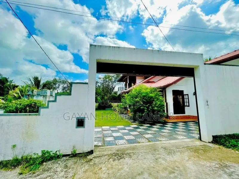පර්චස් 15.5 ක් සහිත අගනා දෙමහල් නිවසක් විකිණීමට බණ්ඩාරගම නගරාසන්නයෙන්
