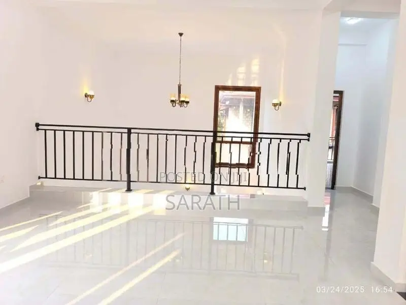 Strong Structure Luxury House In Talawatugoda