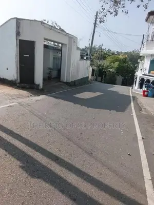 Land for sale in Pannipitiya