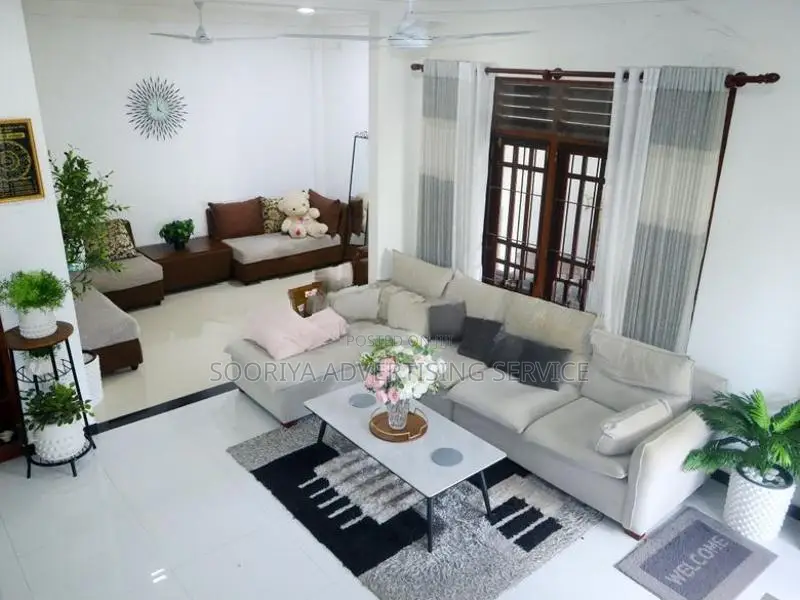 Luxury Home for Sale with Furniture in Piliyandala