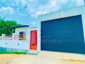 Brand New Quality Spacious House For Sale In Kahathuduwa Polgasowita