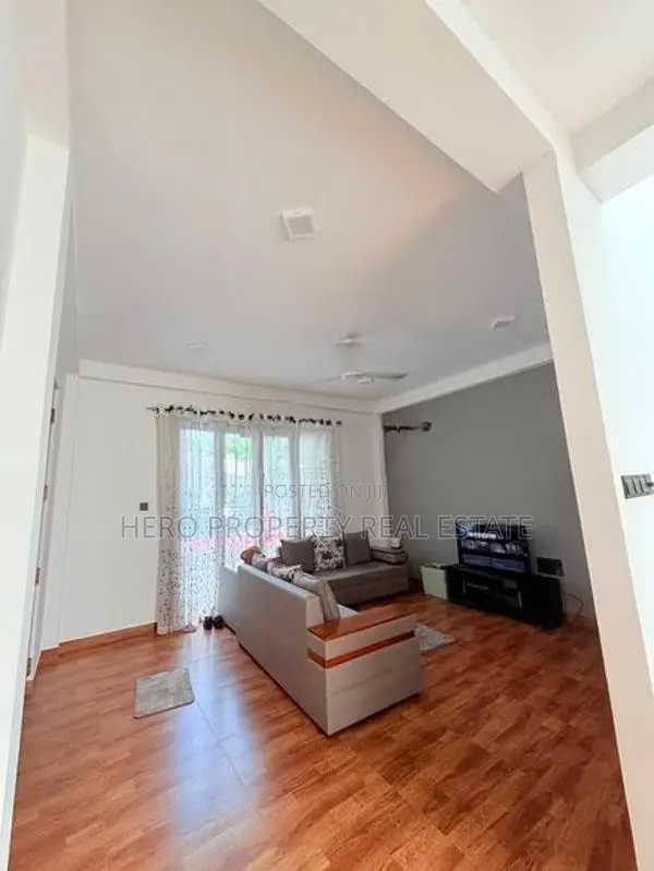 HCS072 - Luxury Quality Valuable House for Sale in Dehiwala