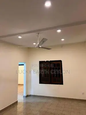 Nugegoda, 1St Floor, Unfurnished Apartment For Rent (MG1352)