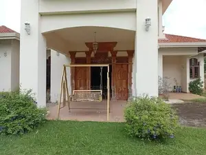 HCHR055 - Huge Modern House for Rent in Negombo