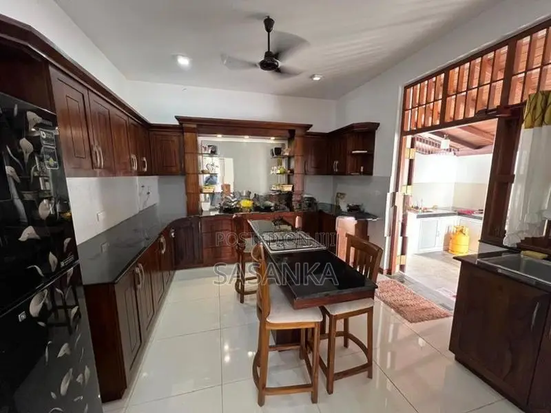 Thalawathugoda Architect Designed Super Luxury House Available For Sal