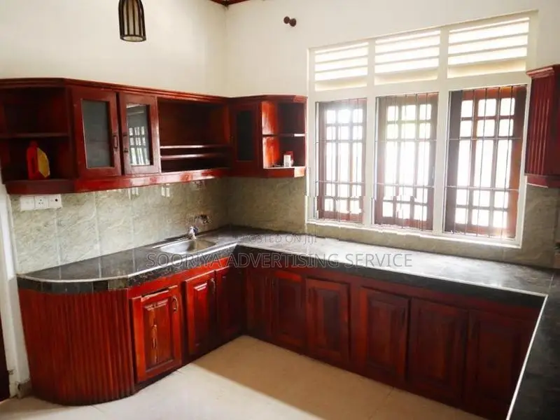 Two-Storey House for Sale in Katuwapitiya