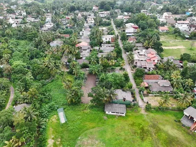 Land for Sale in Athurugiriya