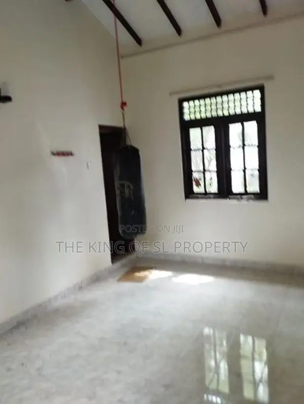 House for sale in Malabe