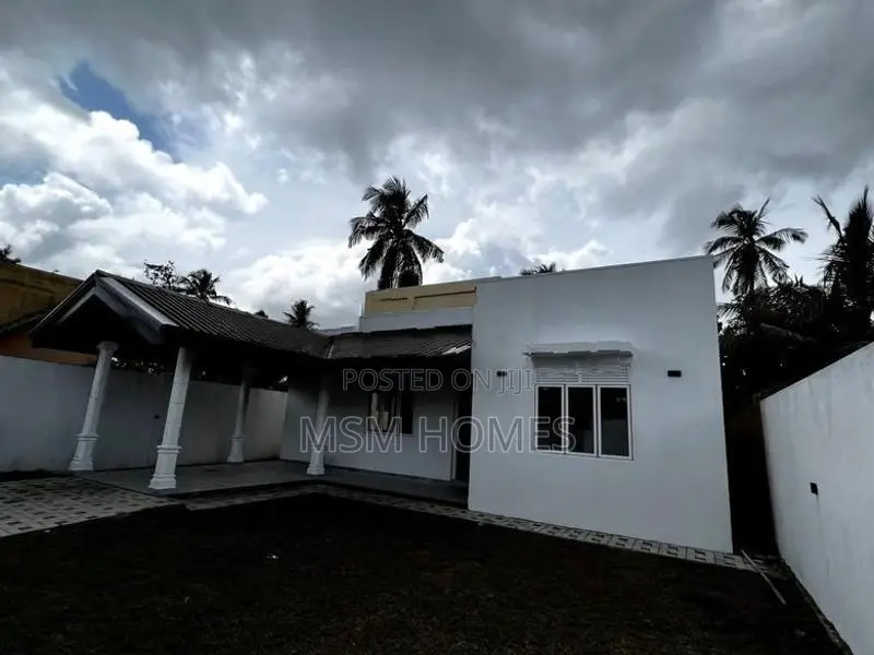 House For Sale in Negombo