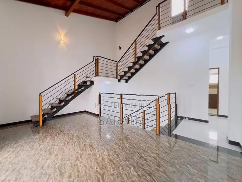 Well Build Luxury Brand New House Sale Malabe
