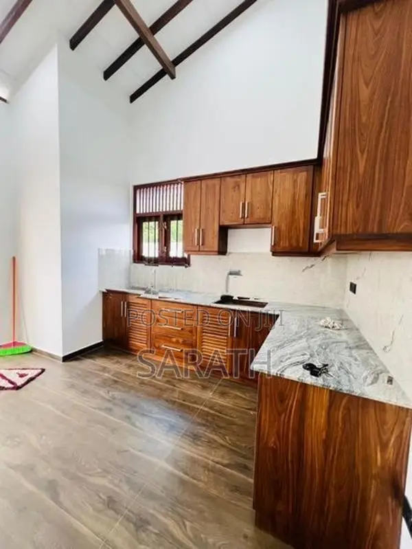 Single Storied Strong House Sale Thalahena