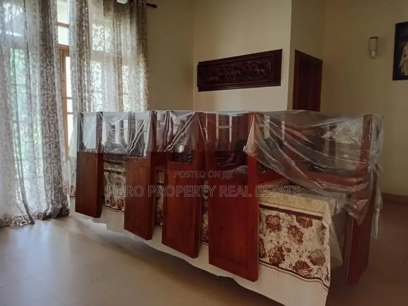 HCHR055 - Huge Modern House for Rent in Negombo