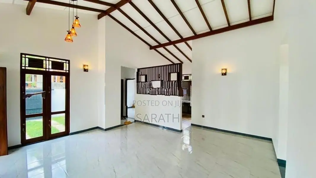 Well Build Single House Sale Meegoda