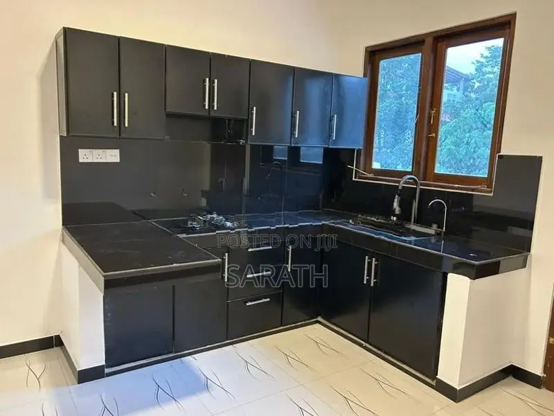 Well Build Single storied Brand New House In Homagama