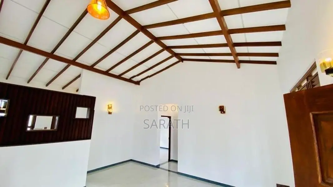 Well Build Single House Sale Meegoda