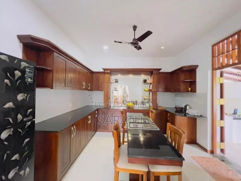 Super Luxury House For Sale Talawatugoda