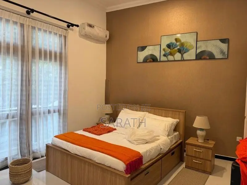 13 P With Super Luxury Brand New House Sale Battaramulla