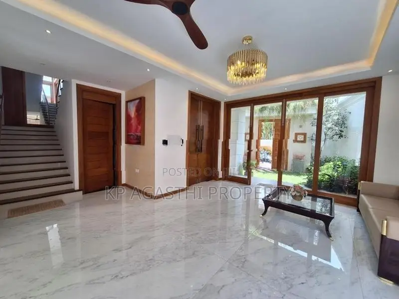 super luxury modern house for sale in battaramulla
