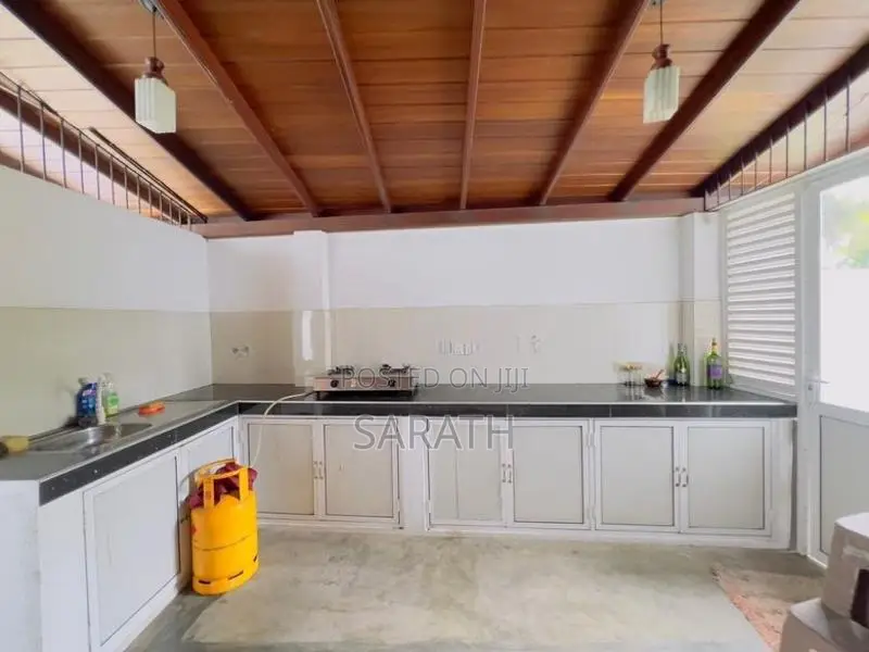 Super Luxury House For Sale Talawatugoda