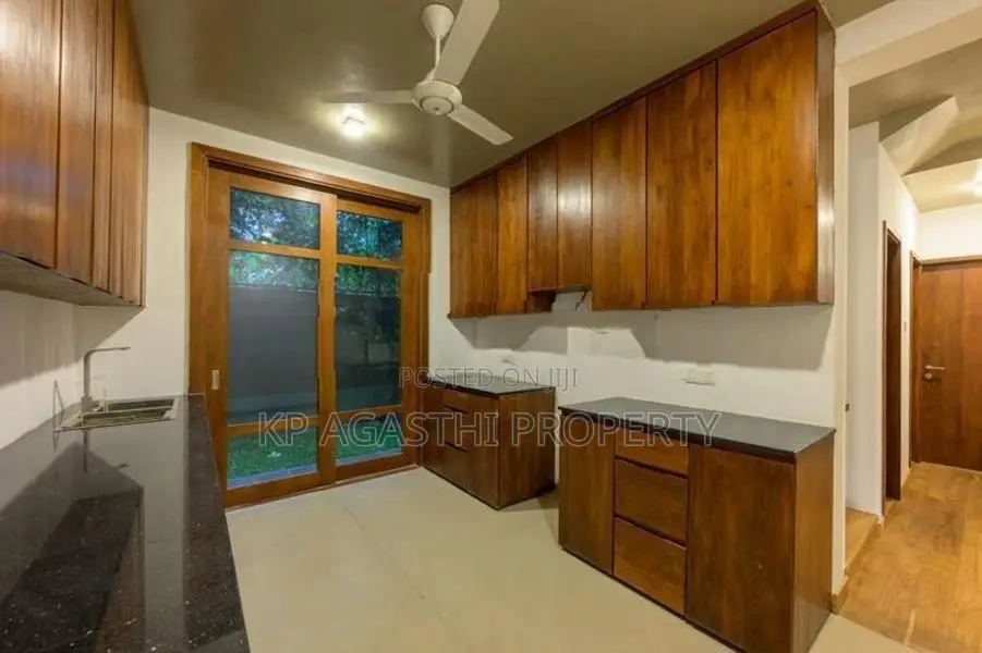 brand new super luxury house for sale in piliyandala