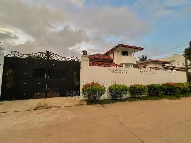 Complete House For Sale in Negombo