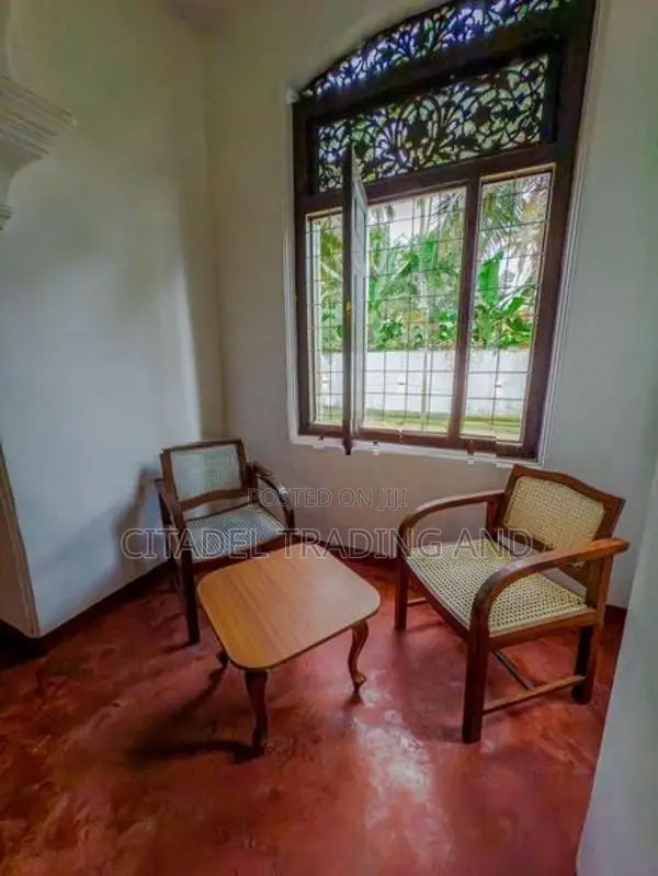 3 Story Hotel With Luxury Walawwa For Sale In Kalutara - CC713