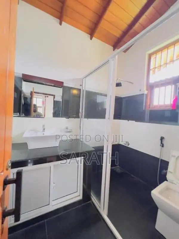 Super Luxury House For Sale Talawatugoda
