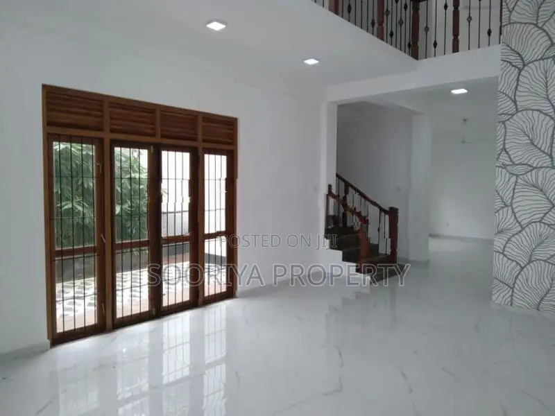 SUPER LUXURY TWO STORY BRAND NEW HOUSE FOR SALE IN PILIYANDALA .