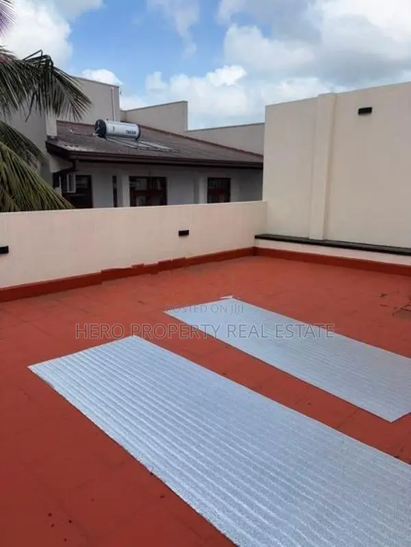 HCS072 - Luxury Quality Valuable House for Sale in Dehiwala