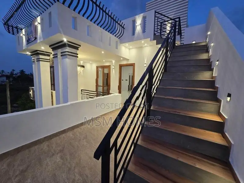 Perfect Brand New Box Modern House For Sale in Negombo