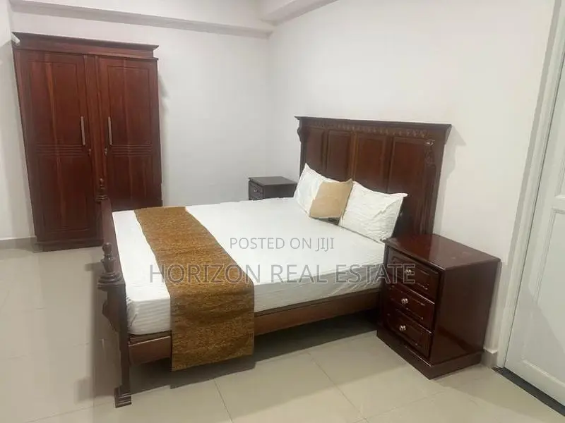 Three bedroom furnished apartment for rent in oval view Colombo 8