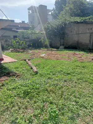Nugegoda Commercial Land for Rent