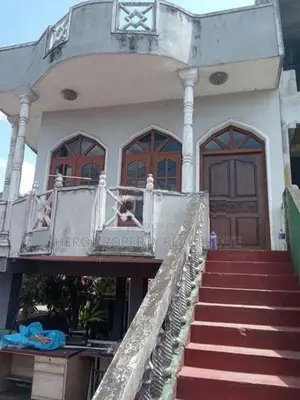 HJR102 - Upstairs House for Rent in Kadawatha