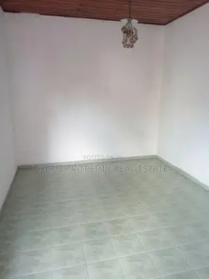 HJR102 - Upstairs House for Rent in Kadawatha