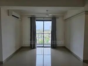 Three bedroom unfinished apartment for rent in oval view Colombo 8