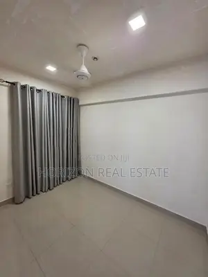 Three bedroom unfinished apartment for rent in oval view Colombo 8