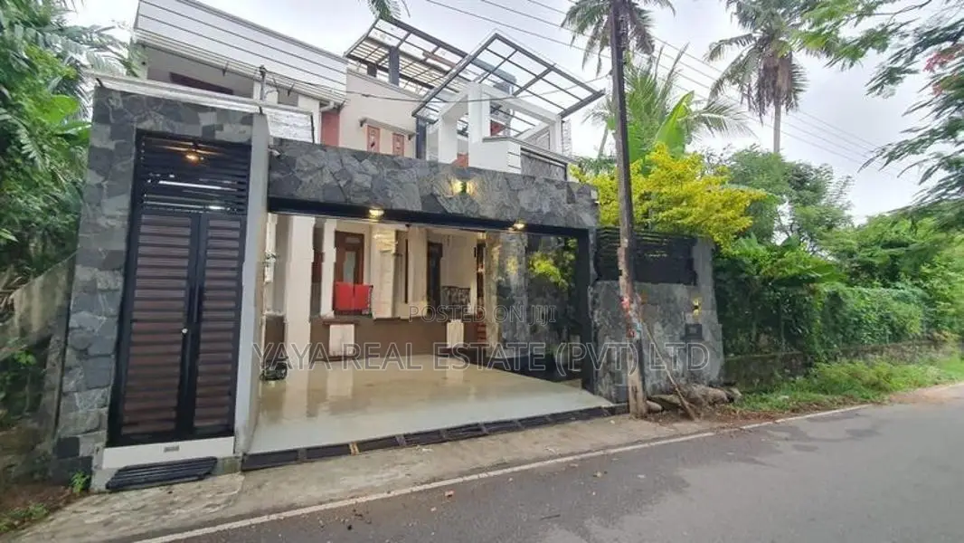 Luxury House For Sale In Pannipitiya