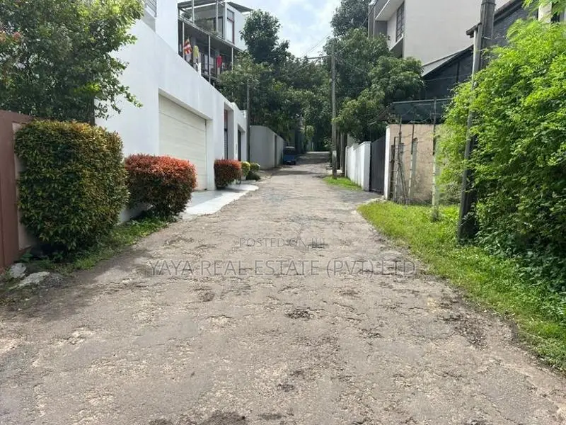 Residential Land For Sale In Nawala