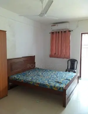 (56R383) 3rd.floor apartment in Colombo 05