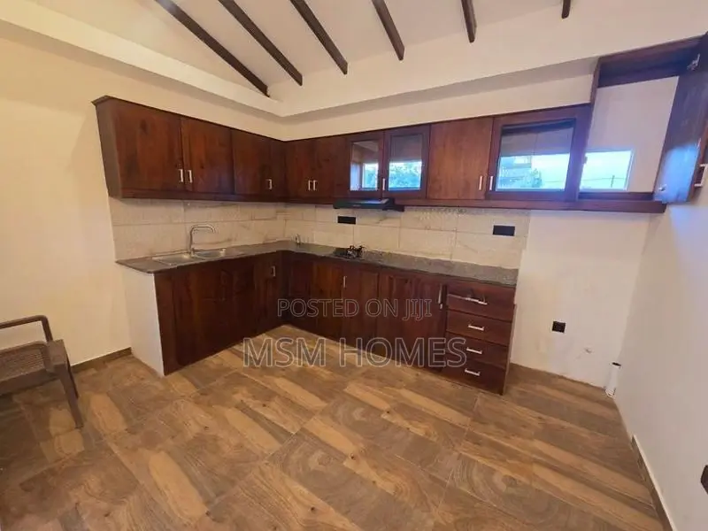 Three Story Brand New Luxury Apartment House For Sale in Negombo