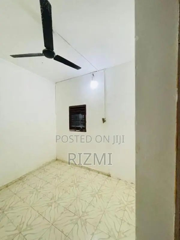 ground floor 1BR unit for rent in kalubowila jayasamagi mawata