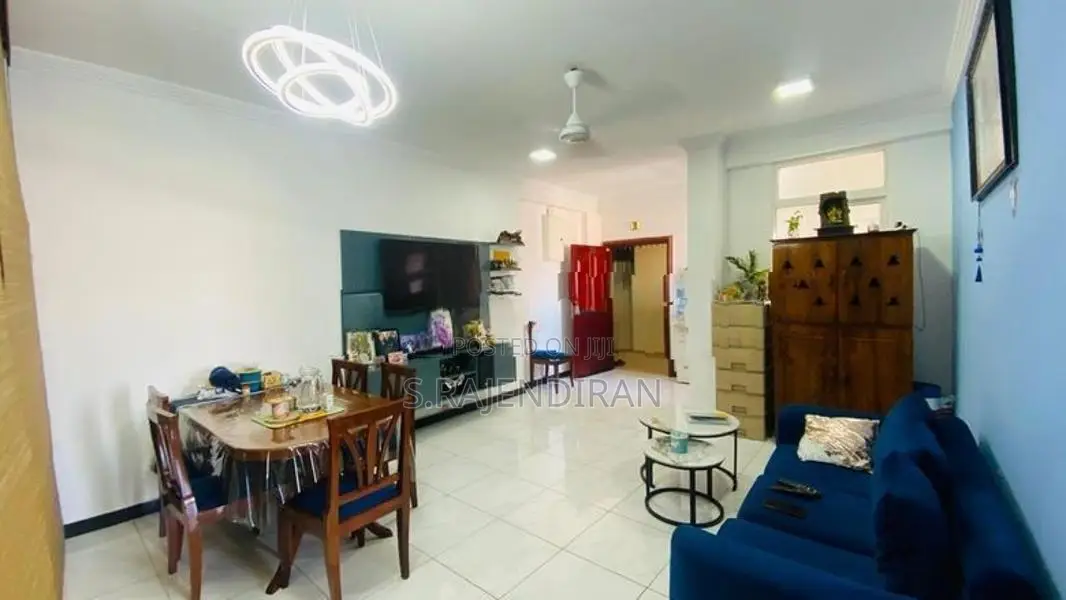 apartment for sale in Wellawatta seasite