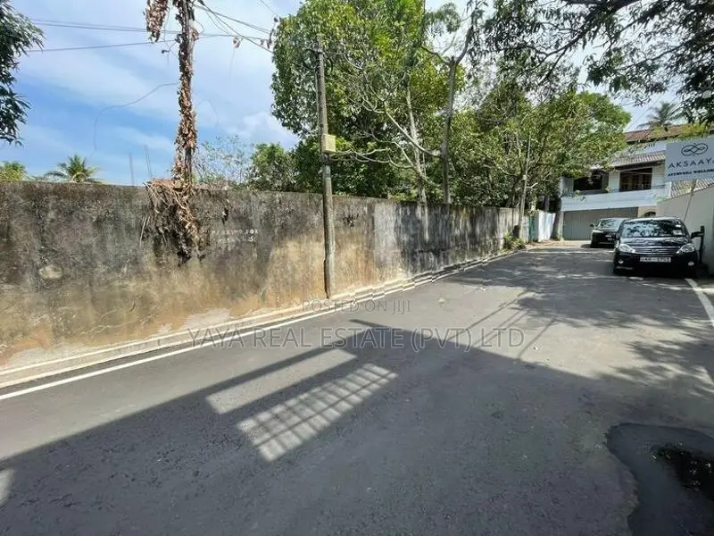 Residential Land For Sale In Nawala